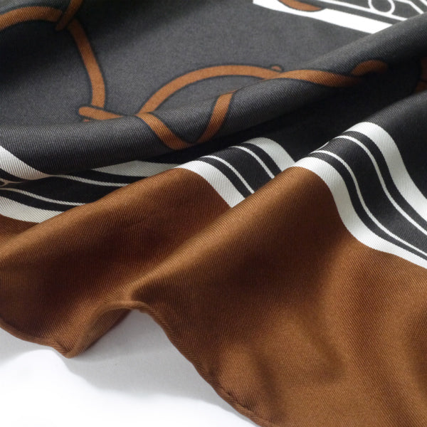 OLD CELINE　馬車×ビット柄 大判スカーフ（茶系）