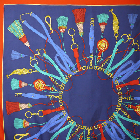 OLD CELINE　フリンジ&チャーム柄大判シルクスカーフ（紺系）