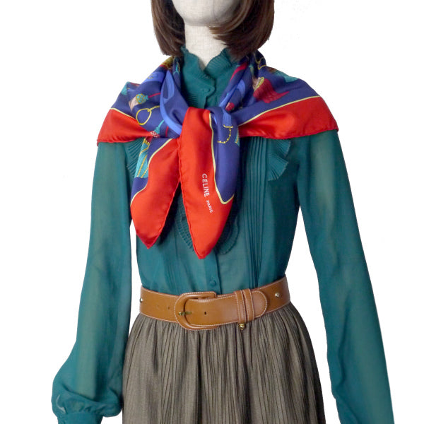 OLD CELINE　フリンジ&チャーム柄大判シルクスカーフ（紺系）