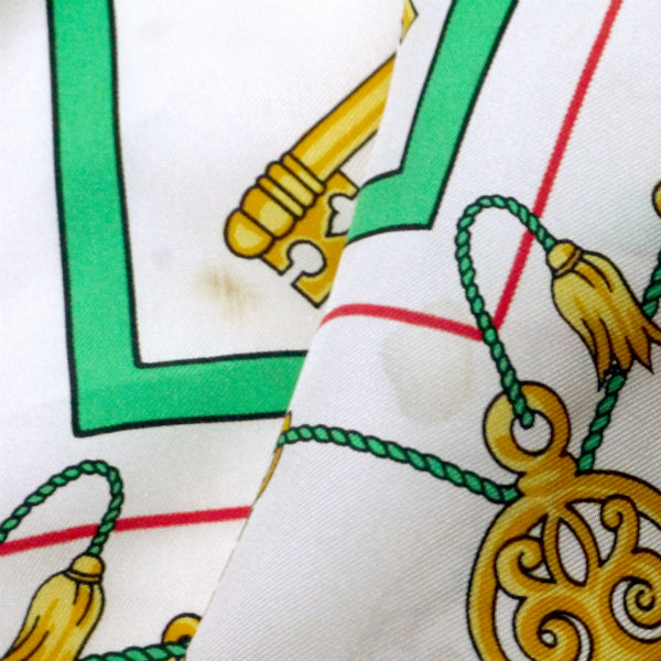 OLD CELINE 鍵柄 中判シルクスカーフ（赤）