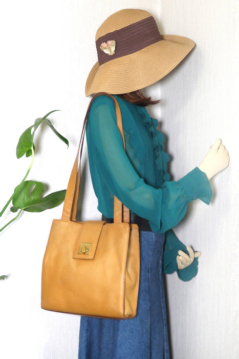 Celine 　皮トートバッグ（キャメル）