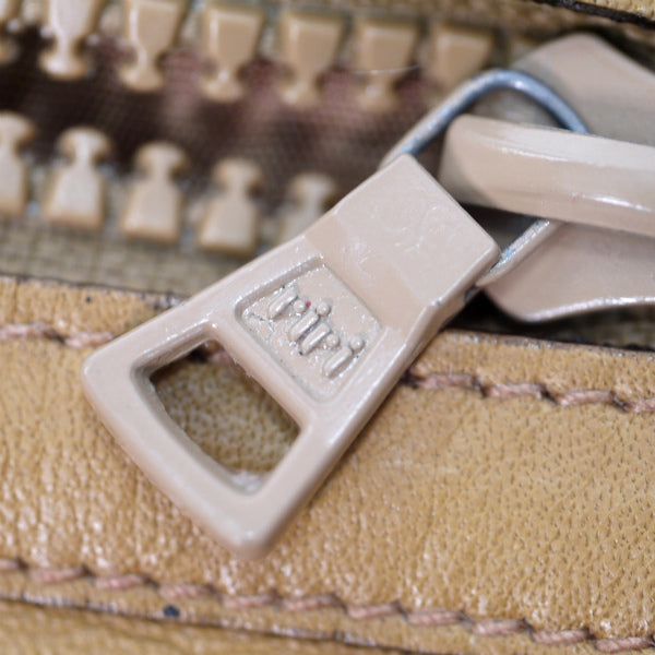 OLD CELINE　マカダム 総革クラッチバッグ（キャメル）