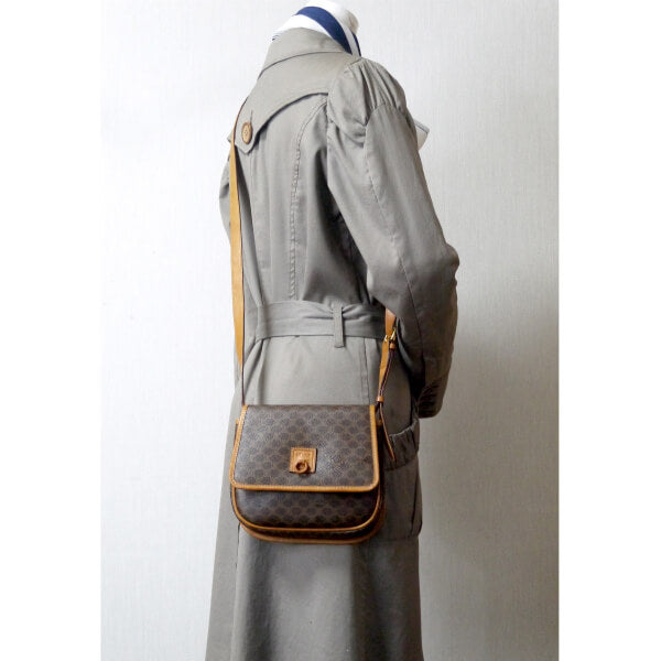 OLD CELINE　マカダム柄 ロゴリングミニショルダー（茶）