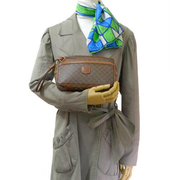 OLD CELINE　マカダム柄クラッチバッグ（茶）