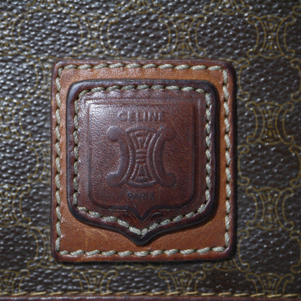 OLD CELINE　エンボスロゴ刻印マカダム柄ミニショルダー（茶）