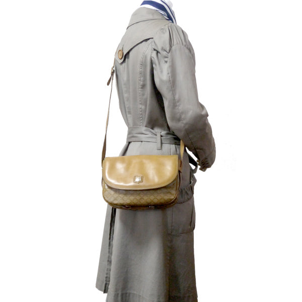 OLD CELINE　レザー×マカダム柄半円フラップショルダー（ベージュ）