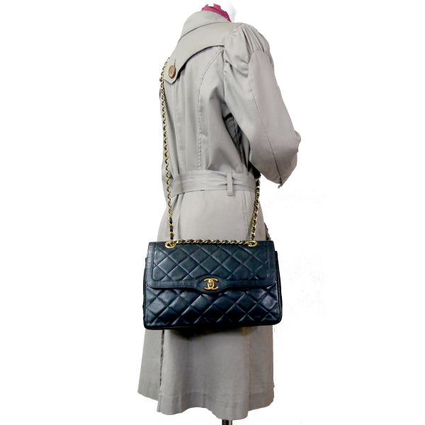 OLD CHANEL　エッジデザインWフラップWチェーンバッグ（黒）