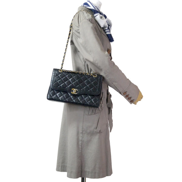 OLD CHANEL 80s パリ限定デザインフラップチェーンバッグ（黒/ラムスキン）