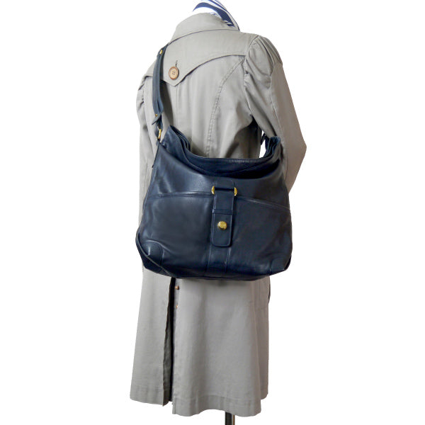 OLD Gucci　A4対応シンプルレザーショルダー（黒）