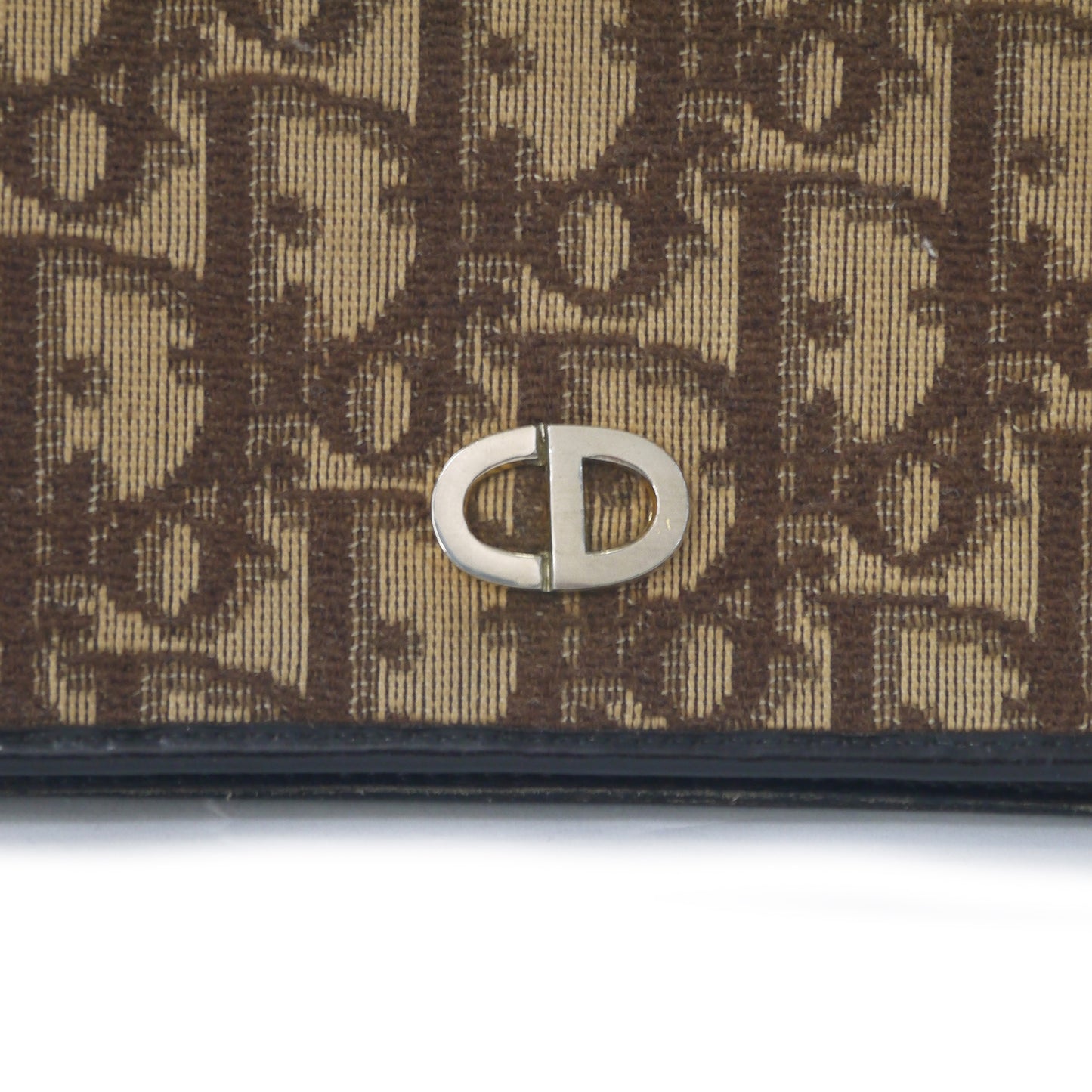 C. Dior　トロッター柄長財布（茶）