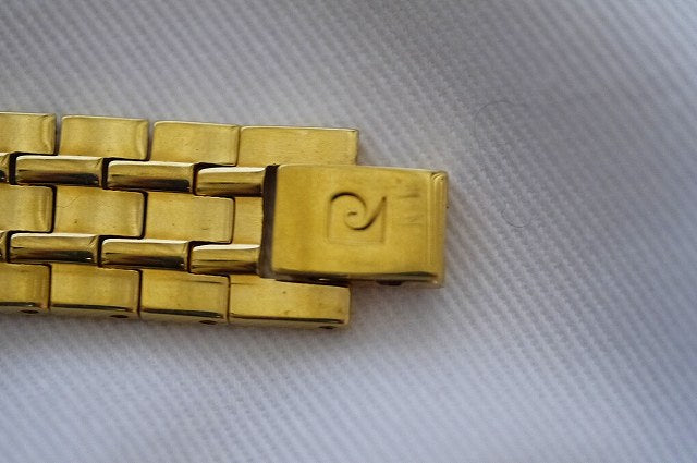 Pierre cardin　蛇腹腕時計