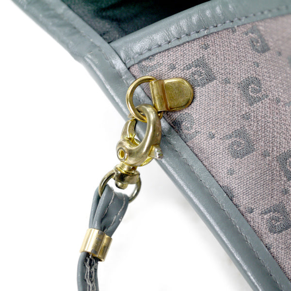 Pierre cardin レトロPロゴ柄ジャガードショルダー（グレー）