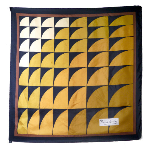 Pierre cardin ＜訳あり＞シルクスカーフ（黄）