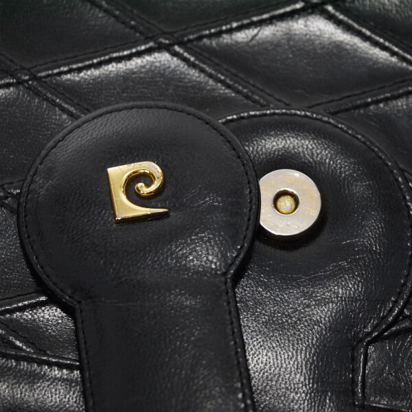 新品pierre cardin ブラックレザーショルダーバッグ⚫︎ pierre cardin - 新品pierre cardin ブラックレザーショルダーバッグの