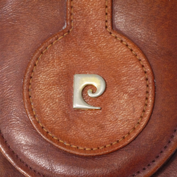 Pierre cardin　レトロ総革Pロゴマルチケース（茶）