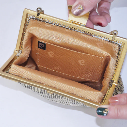 Pierre cardin ゴージャスパーティバッグ(ゴールド）