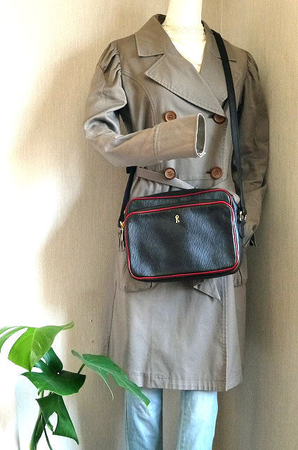 Roberta 黒ショルダー