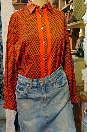 Roberta　赤鎖柄ブラウス