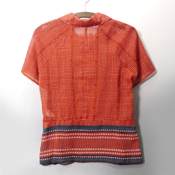 Roberta　ベルト編み込み柄 半袖ブラウス（赤系）