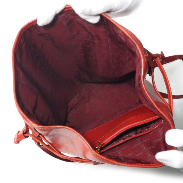 Roberta di Camerino 型押しレザー巾着ショルダー（赤）