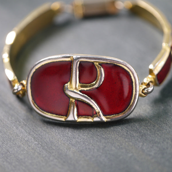 Roberta　Rモチーフ ブレスレット(赤)