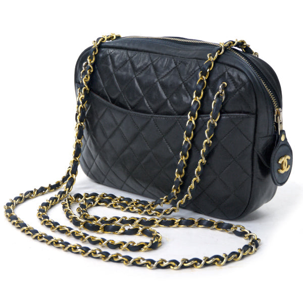OLD CHANEL　マトラッセＷチェーンショルダー（黒）