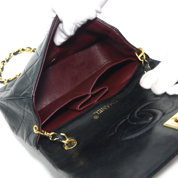 シャネル　ミニミニマトラッセ CHANELシャネルミニマトラッセラムスキンターンロックチェーン