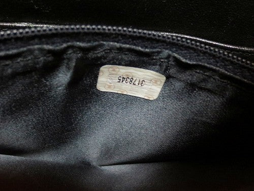 CHANELリング付きマトラッセ　ショルダー（黒）