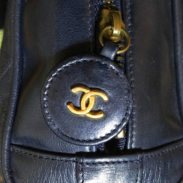 OLD CHANEL　デットストック!!マトラッセＷチェーンショルダー（濃紺）