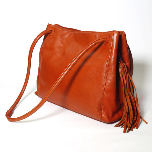 CHANEL オレンジ 新同！ラム革トート