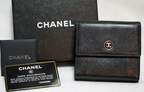 CHANEL　コンパクト財布（黒）箱付