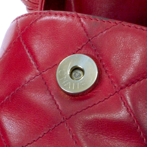 CHANELフリンジ筒形ショルダー（赤）