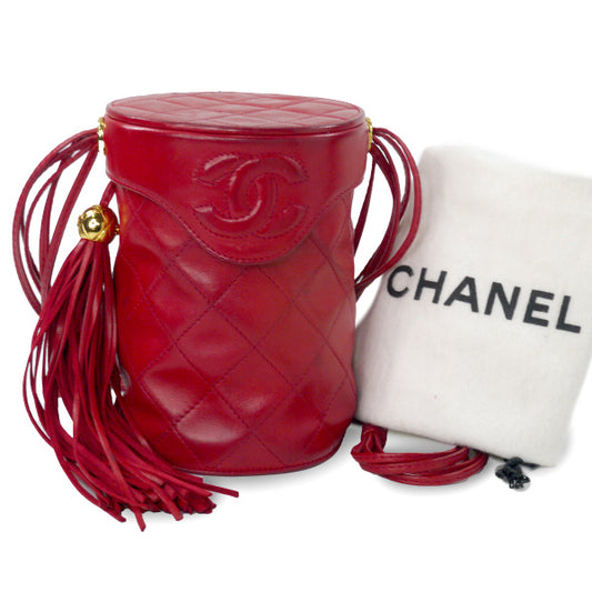 CHANELフリンジ筒形ショルダー（赤）