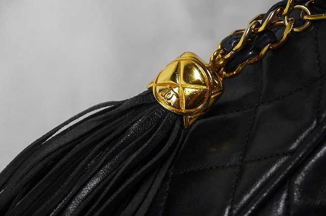 CHANEL　チェーンショルダー（黒）