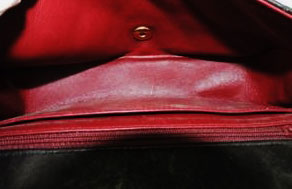 OLD CHANELマトラッセ　チェーン斜めがけ（黒）