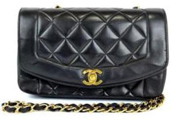 OLD CHANELマトラッセ　チェーン斜めがけ（黒）