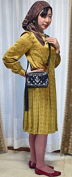 CHANELフリンジショルダー（黒・エナメル皮）