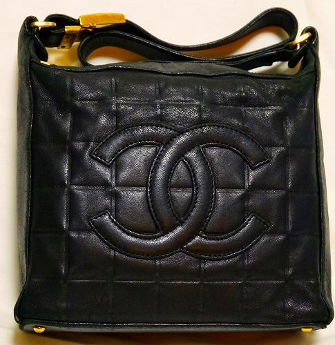 CHANELチョコパー　ミニワンショルダー（黒）