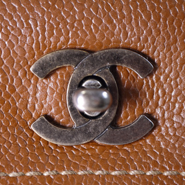 OLD CHANEL 　ショルダー付ハンドバッグ（茶・キャビアスキン）