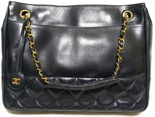 シャネル　マトラッセトートバッグ（黒）