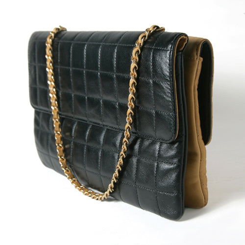 CHANEL　マトラッセショルダー（バイカラー）