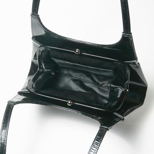 OLD CHANEL 　チョコバーショルダーバッグ（黒）