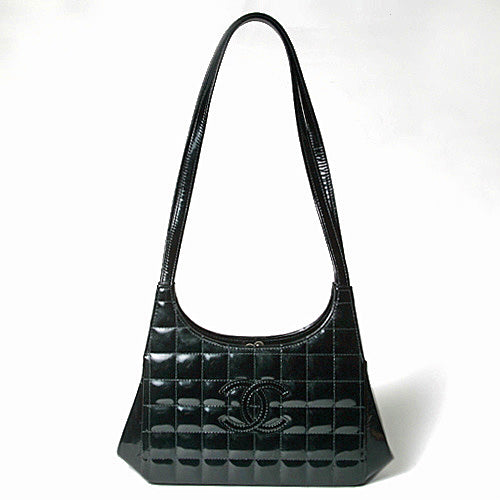 OLD CHANEL 　チョコバーショルダーバッグ（黒）