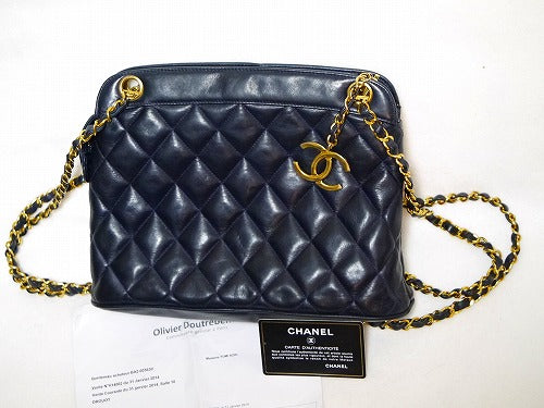 CHANELマトラッセＷチェーンショルダー（濃紺）