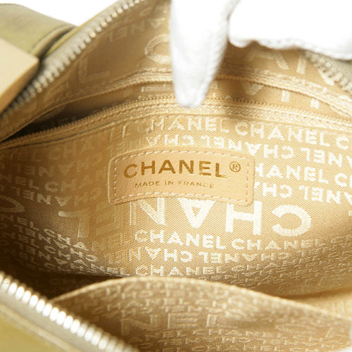 CHANEL　チョコバーショルダー（カーキ）