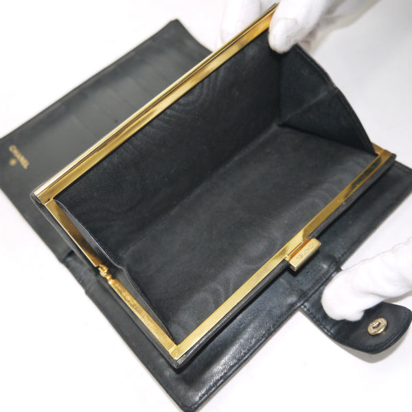 OLD CHANEL ココステッチがま口長財布（黒/ラムスキン）