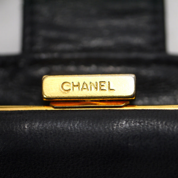 OLD CHANEL ココステッチがま口長財布（黒/ラムスキン）