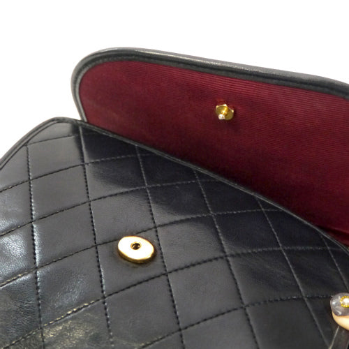 OLD CHANEL　チェーン　マトラッセ　ポシェット（黒）