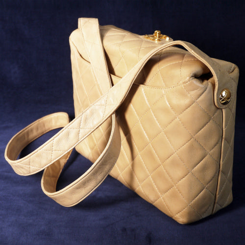 OLD CHANEL ＜訳アリ＞ベージュ マトラッセ  ショルダー