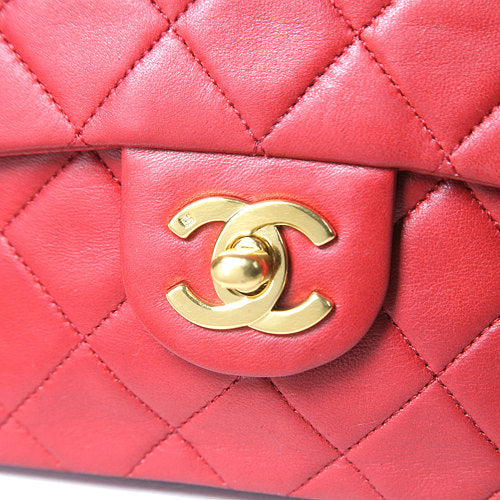 OLD CHANEL マトラッセ定番チェーンショルダー（赤）